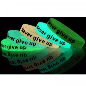 Silicone wrist band