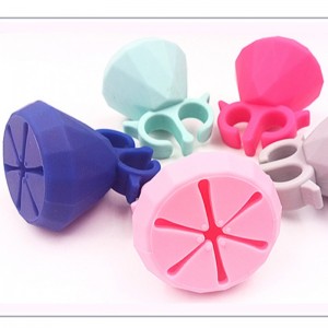 Silicone nail polish bottle cover